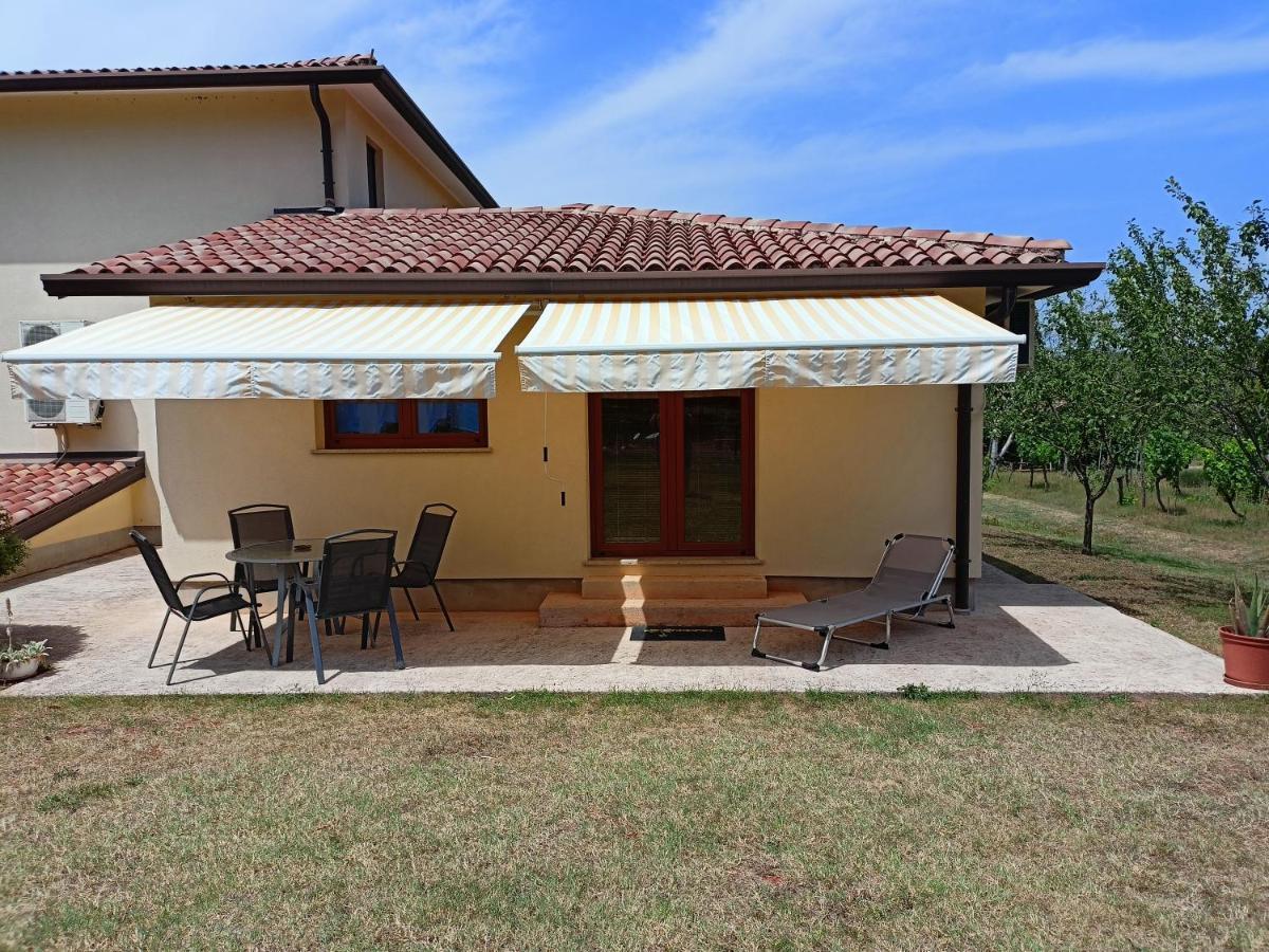 Apartment Studio Ta-Ti Umag Buitenkant foto