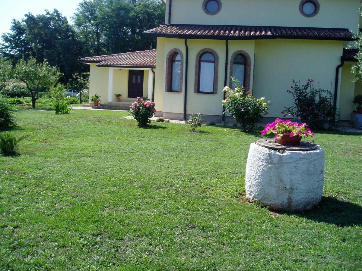 Apartment Studio Ta-Ti Umag Buitenkant foto